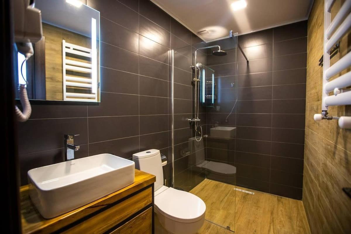 3Br Apt W Huge Terrace & Magnificent Views Τυφλίδα Εξωτερικό φωτογραφία