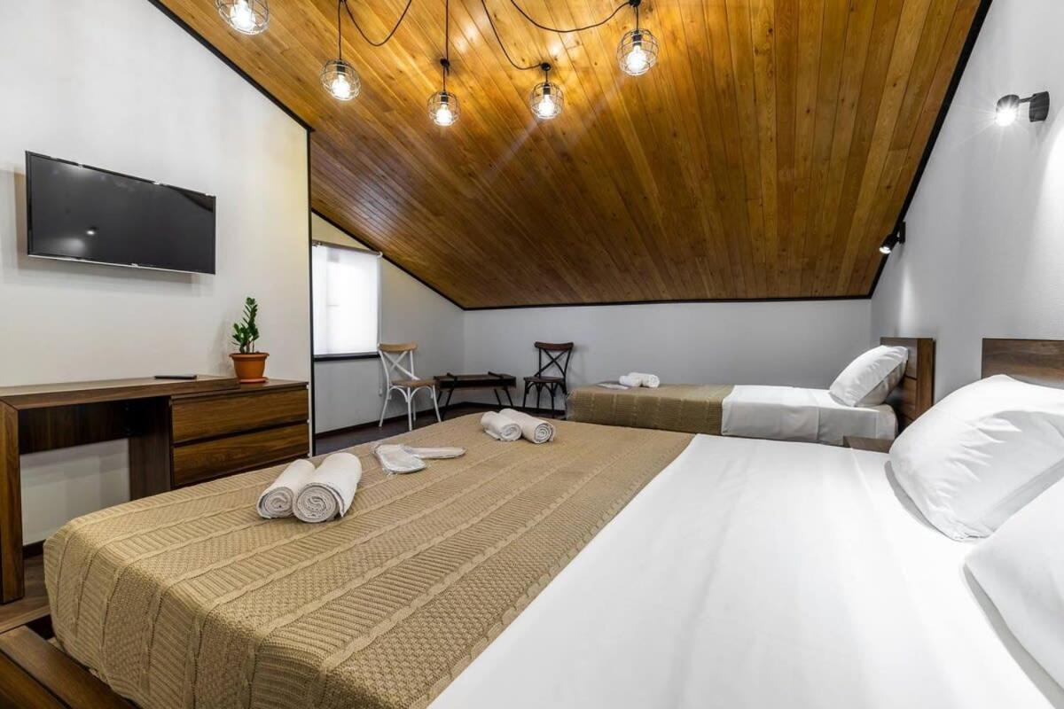 3Br Apt W Huge Terrace & Magnificent Views Τυφλίδα Εξωτερικό φωτογραφία